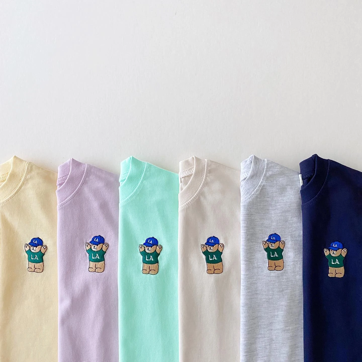 2023 summer korea baby boys suit embroidered bear badge tees t shirts+loose shorts girls 2pcs casul infant sets toddler clothes 2023 summer korea baby boys suit embroidered bear badge tees t shirts+loose shorts girls 2pcs casul infant sets toddler clothes